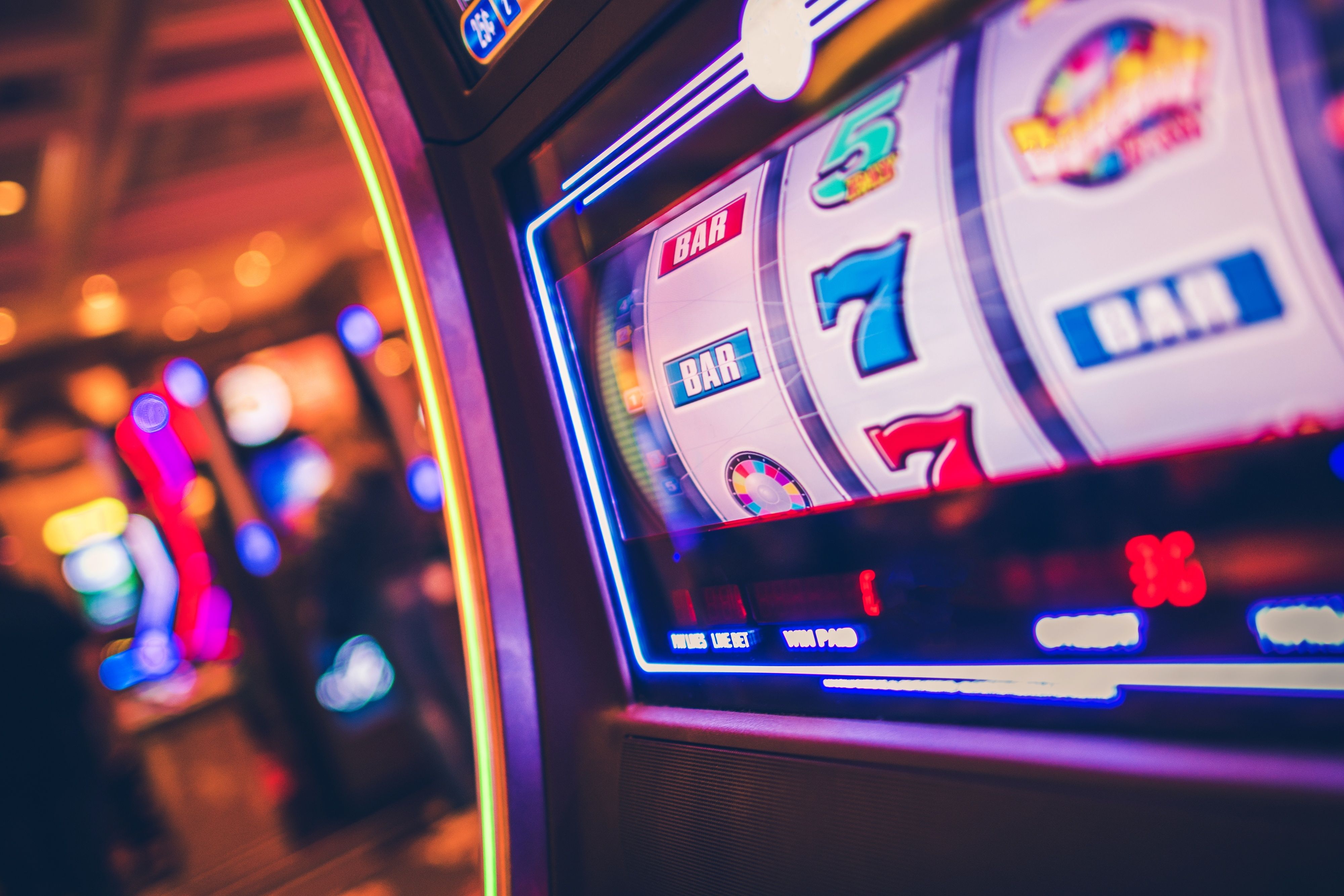 pulautoto togel mobile app interface showing slot tournaments and live betting markets